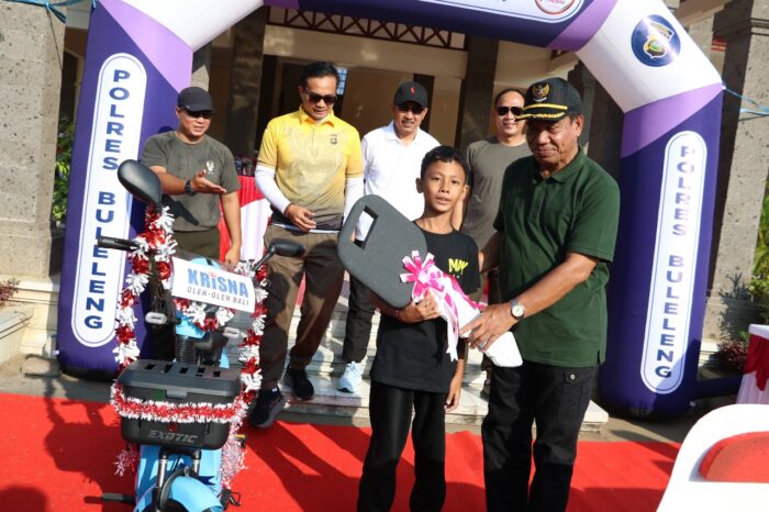 Pj Bupati Buleleng Apresiasi Bazar UMKM Polres Serangkaian HUT ke-78&nbsp;Bhayangkara