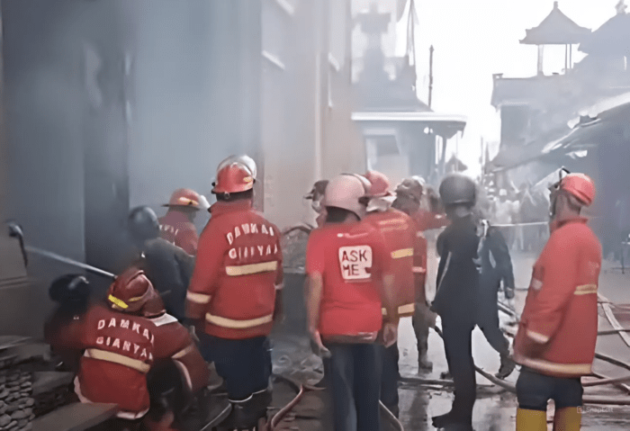 Pasar Seni Ubud Terbakar, Ratusan Lapak dan Puluhan Motor&nbsp;Hangus