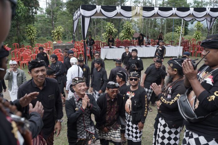 Bupati Gede Dana Membuka Mahasabha Pasemetonan Dukuh&nbsp;Bali